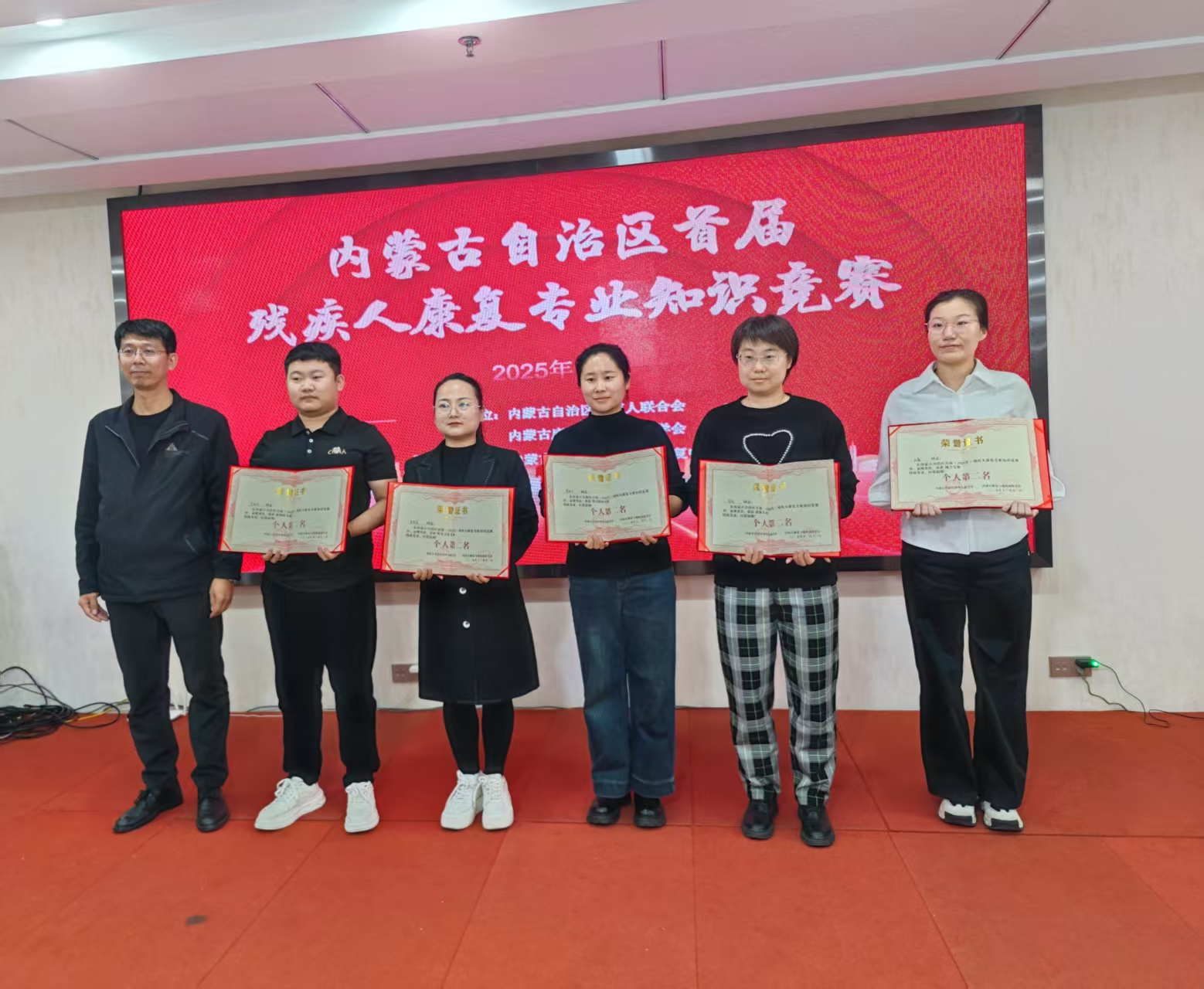 图片4.png 图片4.png