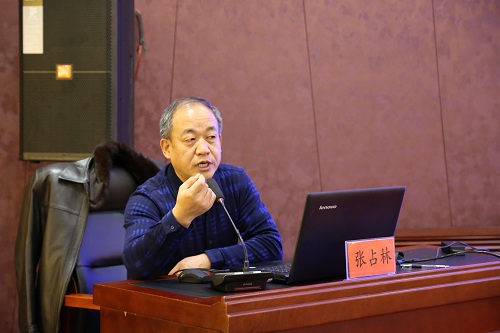 ",邀请自治区残联组联部调研员张占林和内蒙古医院眼科主任医师刘森玉